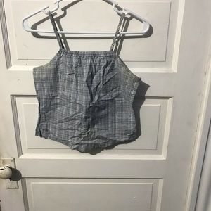 Size M. Tank Top. Patterned.